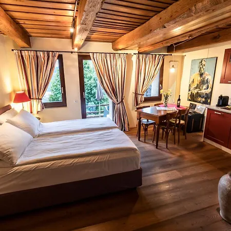 Wine & Art Relais Vallombrosa Oda ve Kahvaltı